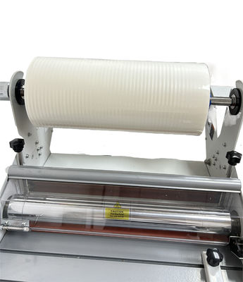 Un buon prezzo. Soluzione di imballaggio Core circolare ecologico con rivestimento a base biologica opaco resistente all'abrasione Spessore 17-27mic o personalizzato in linea