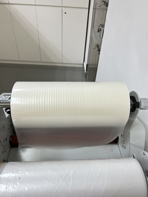 Good price Rivestimento di rilascio di BOPP trasparente riciclabile con bassa emissione di fosforo (≤1%) e 92% di contenuto riciclato, ideale per imballaggi di lusso. in linea