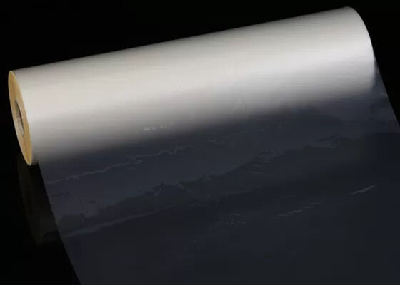 Un buon prezzo. Rulli di pellicole di laminazione termica con strato di colla EVA, larghezza 330 mm - 1650 mm, resistenza alle temperature da -40°C a 120°C in linea